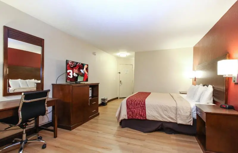 Evergreen Inn & Suites Portland 10